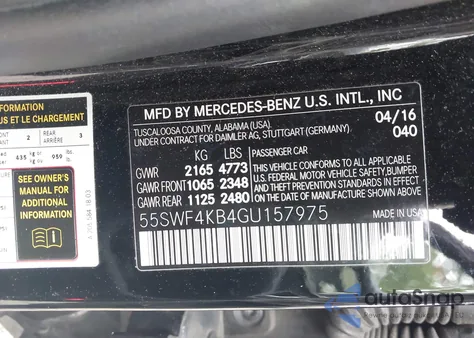 2016 Mercedes-Benz C 300 4Matic z USA, uszkodzony, nr VIN 55SWF4KB4GU157975